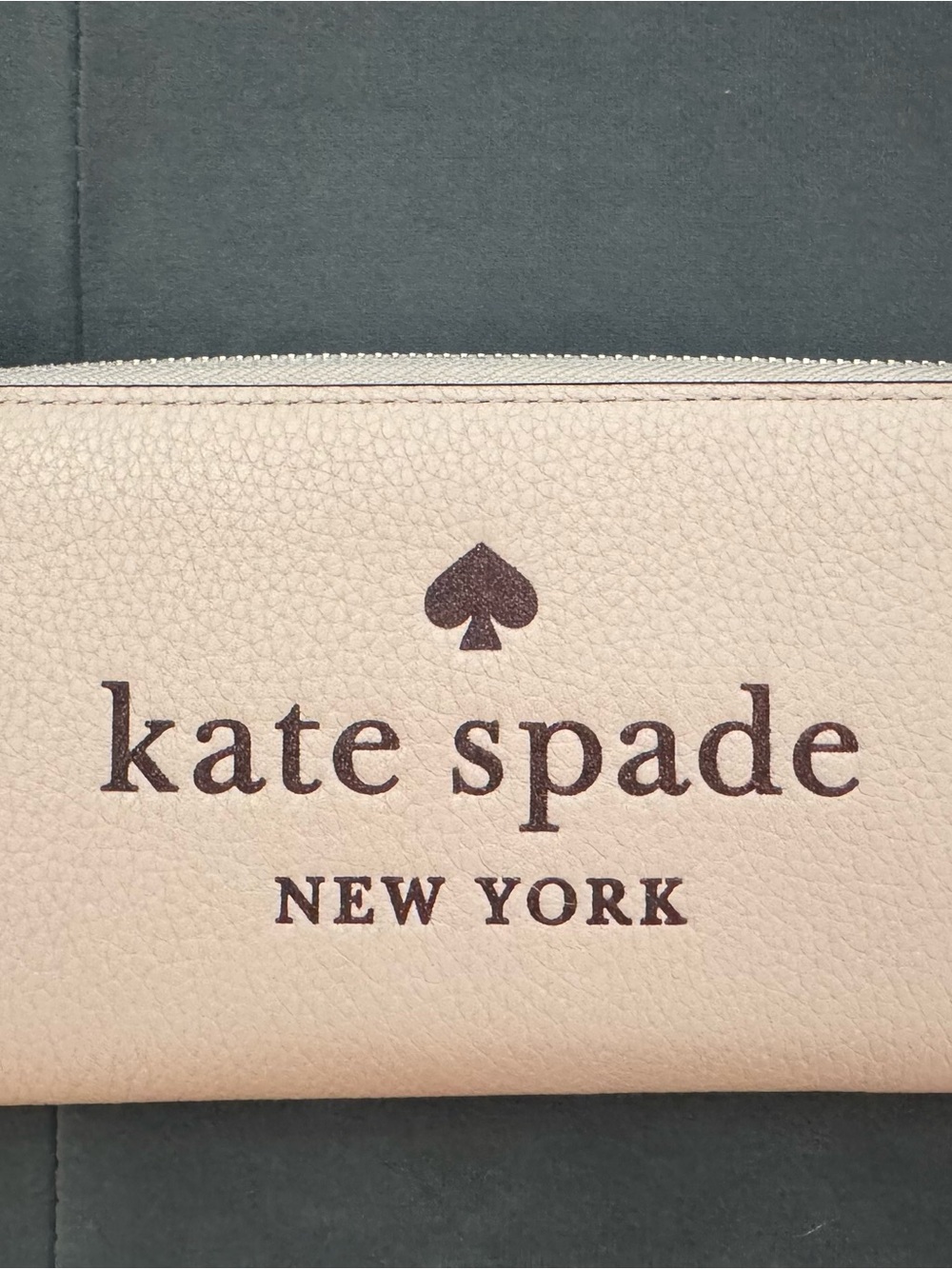 Like new kate spade Blush Pink Pebbled Leather Zip Wallet with Logo